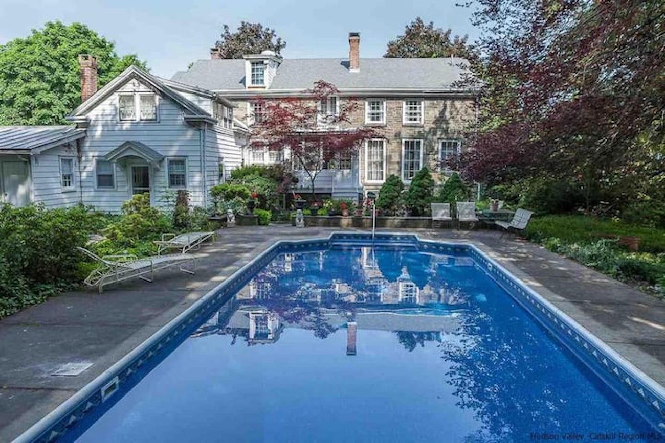 Historic Stone House Pool Kingston